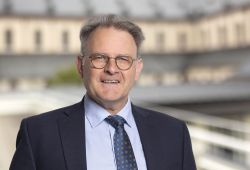 Portrait Dr. Armin Bettinger